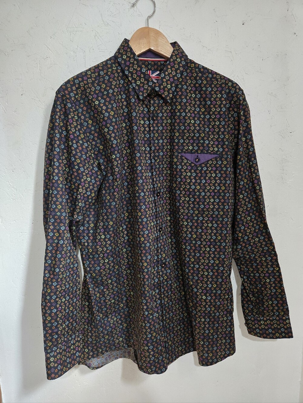 Soul Of London Men's Black Patterned Long-Sleeve Shirt with Purple Accent